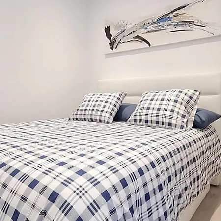 Apartment 2 Bedroom *